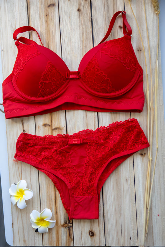 Red Daisy set